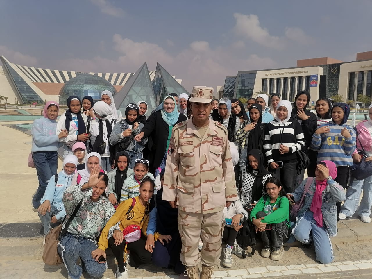 ضمن  جولات قصور الثقافة.. فتيات الأسمرات في زيارة  إلى مدينة المعرفة بالعاصمة الإدارية 